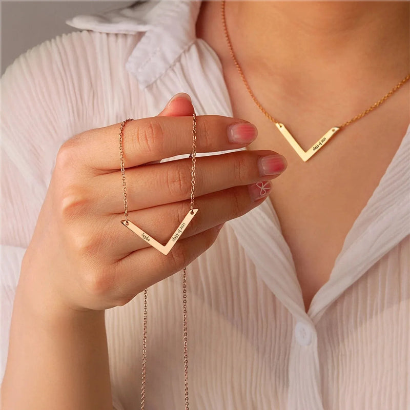 Best Friend Graduation Gift - Personalized Graduation Necklace with Name - Custom Class of 2024 High School, College Graduation Gift