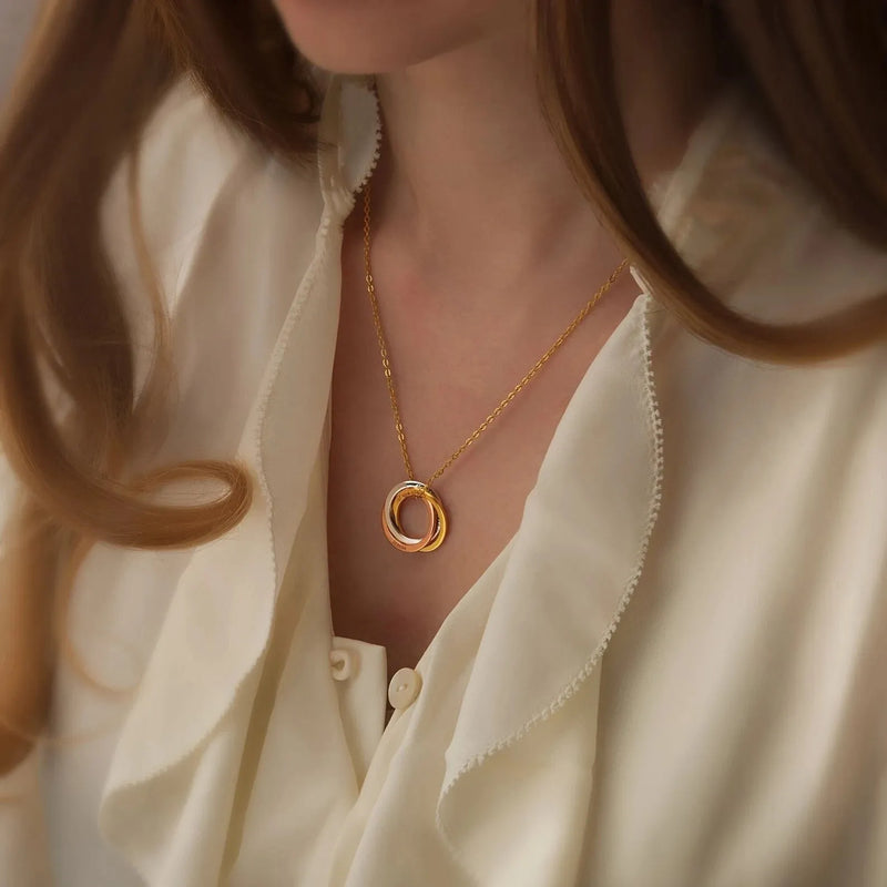 Mothers Day Necklace - Linked Circle Necklace - Family Necklace Engraved Kids Name Necklace - Interlocking Circle Necklace Sterling Silver