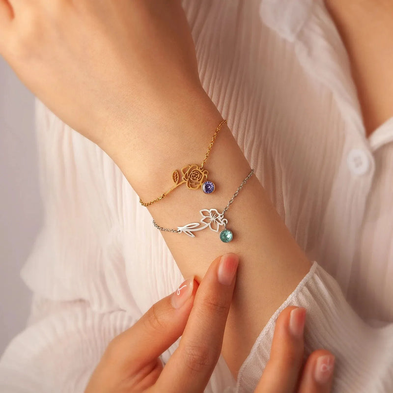 Custom Birth Flower Bracelet • Birthstone Bracelet • Carnation Flower Bracelet • Mothers Day Gifts • Birth Flower Gift for Mom